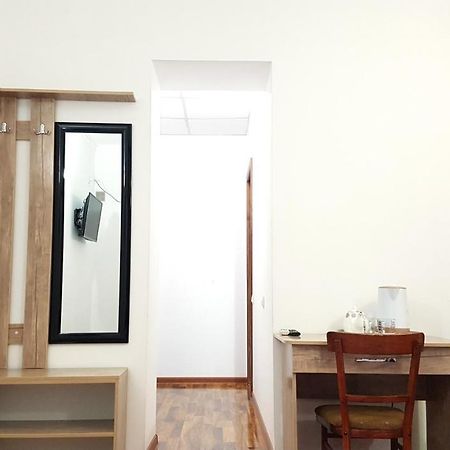 בוקורו Sabr Guest House מראה חיצוני תמונה