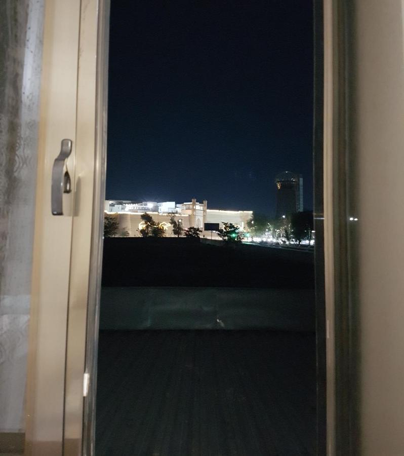 בוקורו Sabr Guest House מראה חיצוני תמונה