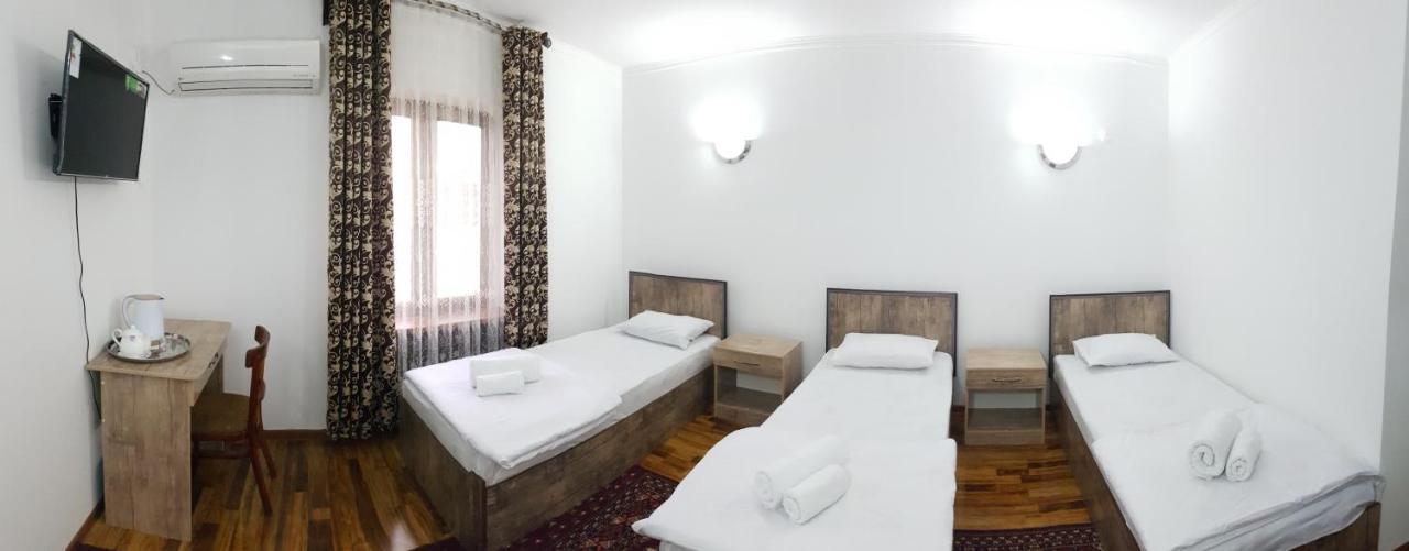 בוקורו Sabr Guest House מראה חיצוני תמונה