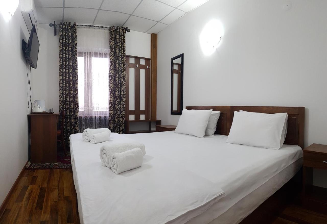 בוקורו Sabr Guest House מראה חיצוני תמונה